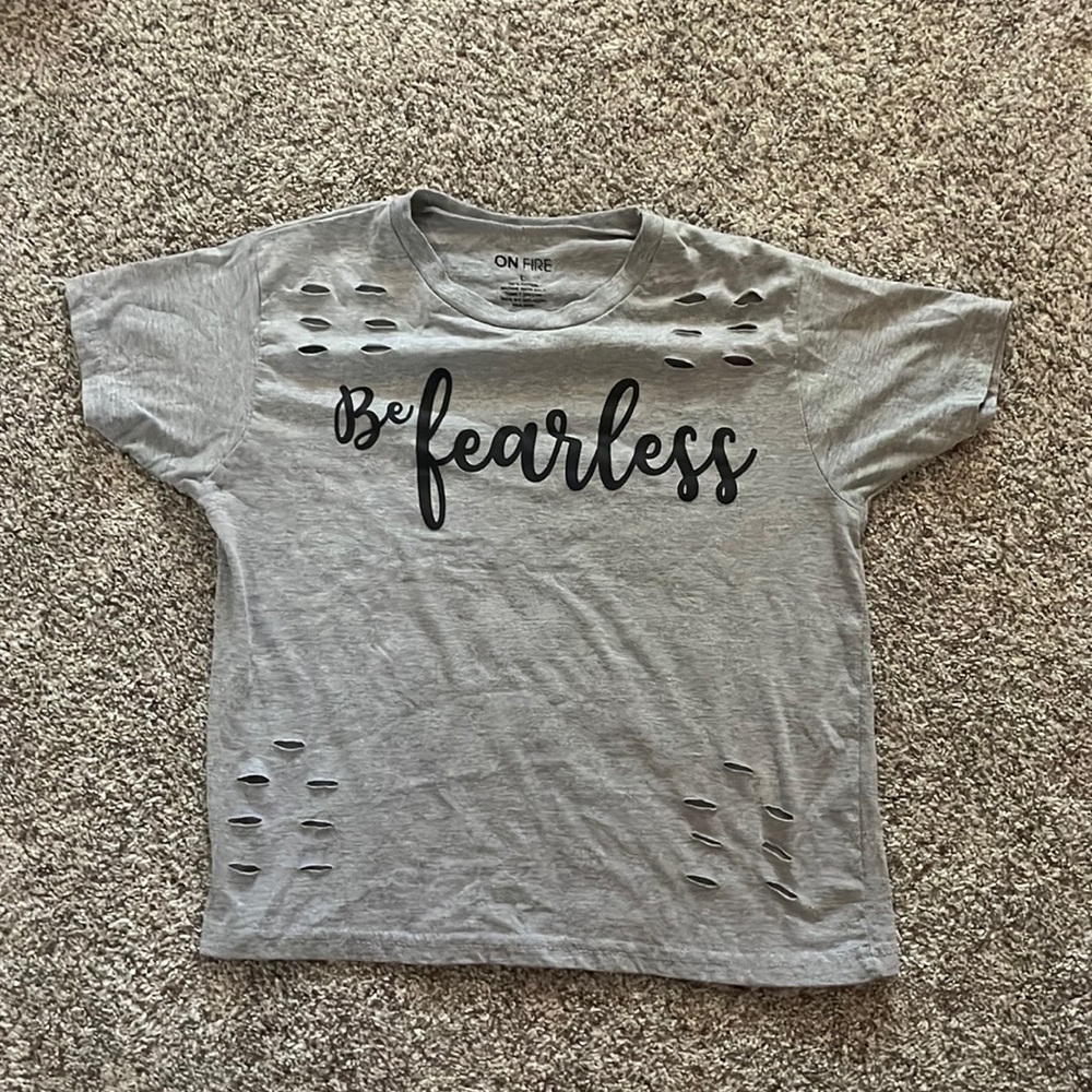 ON FIRE Gray 'Be Fearless' Women's Top